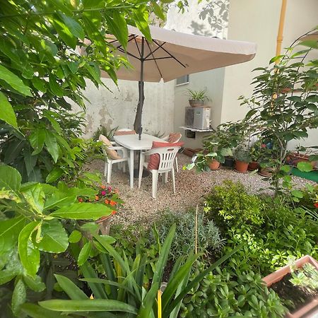 Flowered House With Garden Альгеро Экстерьер фото