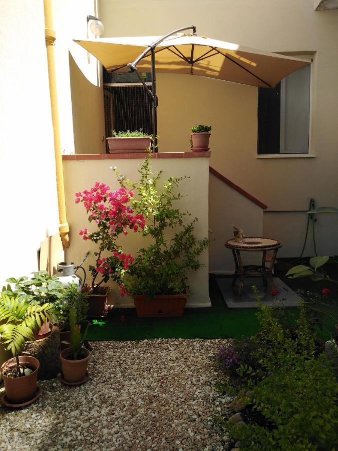 Flowered House With Garden Альгеро Экстерьер фото