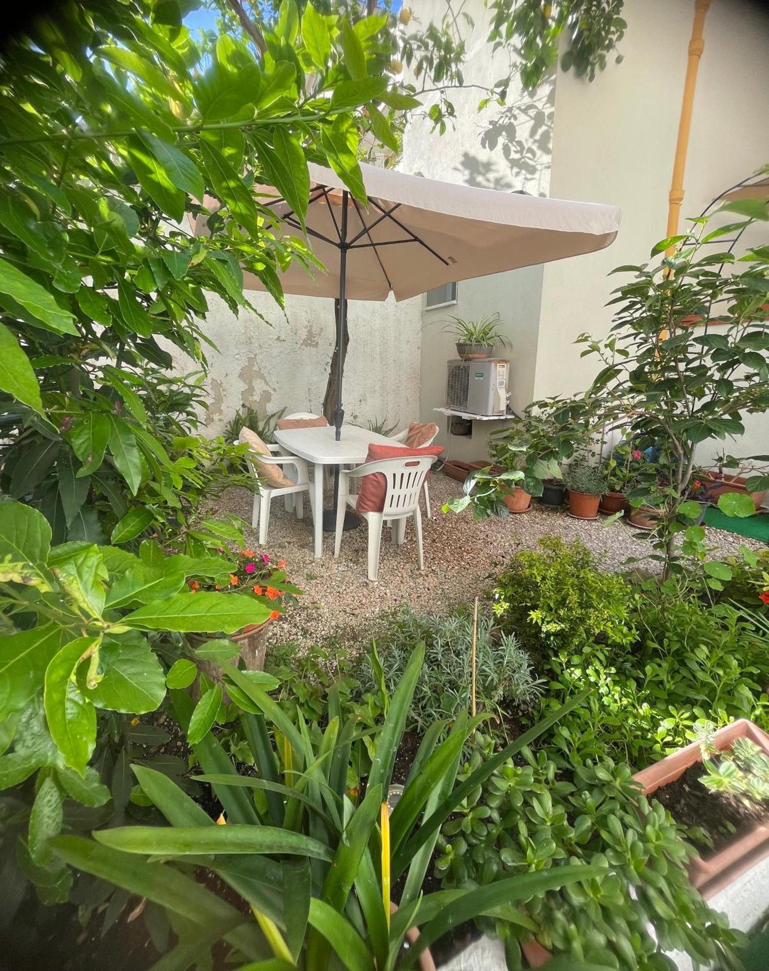 Flowered House With Garden Альгеро Экстерьер фото